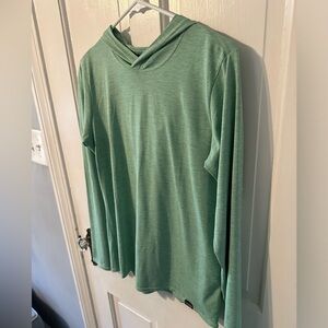 Patagonia long sleeve hooded t-shirt, green, medium